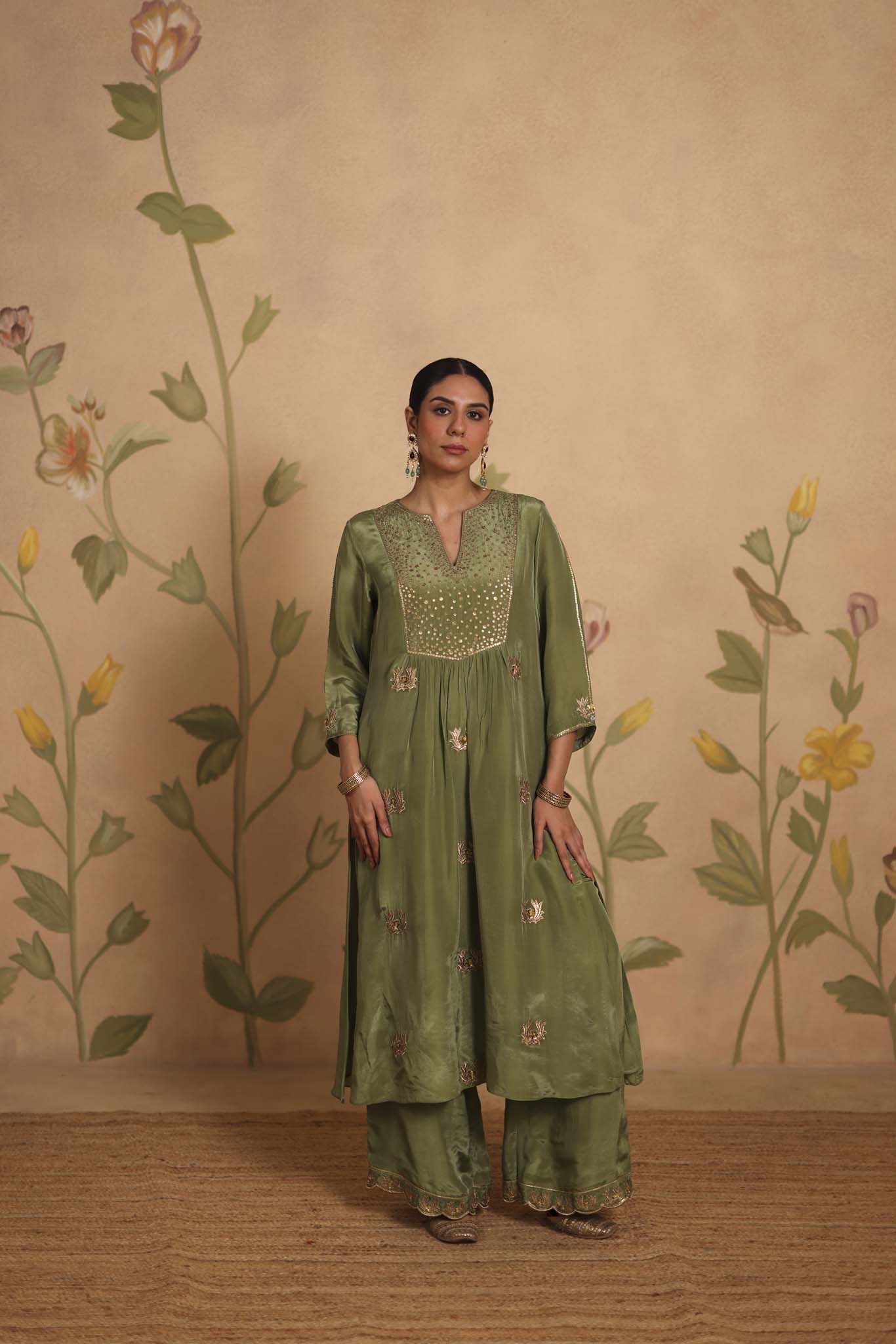 Kamla silk kurta set (Sage green)