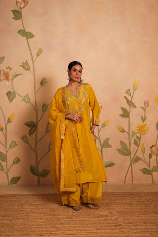 Sheesh silk kurta set (Ochre Yellow)